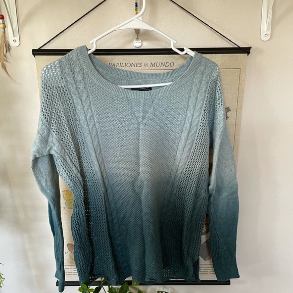 American Eagle sweater - Picture 1 of 2